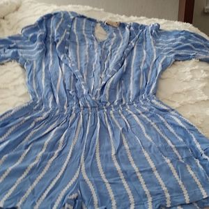 Beachgold extra large blue short rompers